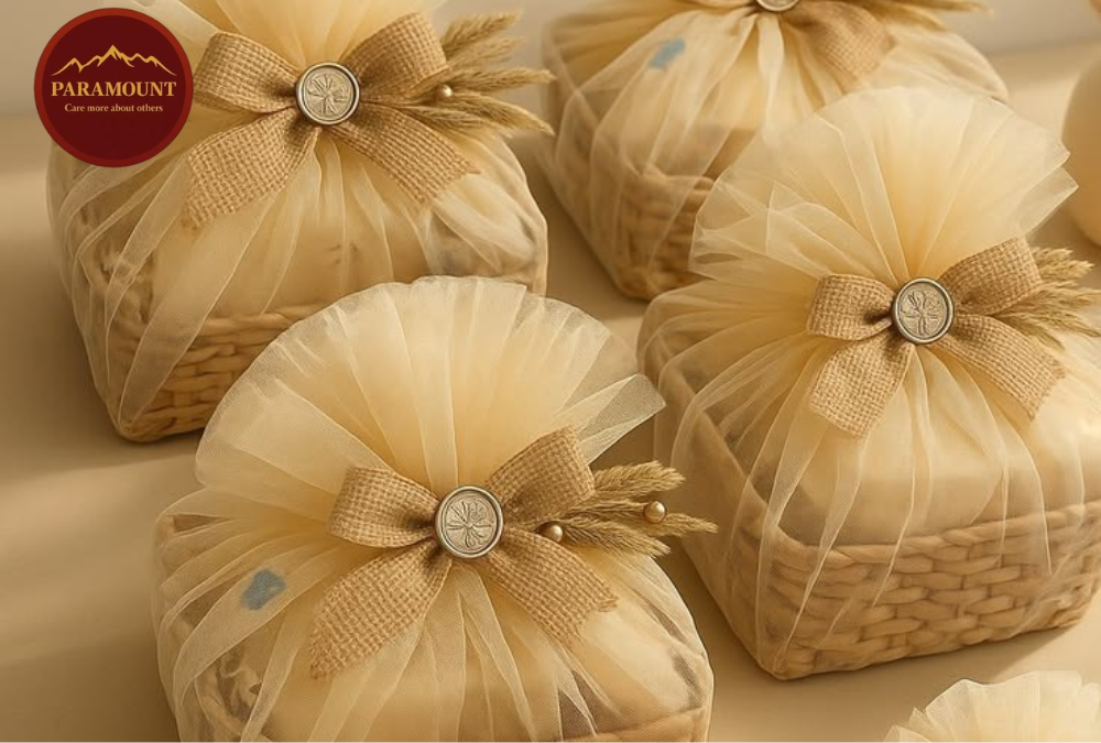 How to Choose the Perfect Corporate Gift Hamper with premium customized corporate gift boxes
